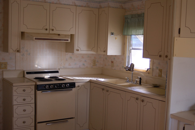 Lot 321 kitchen area