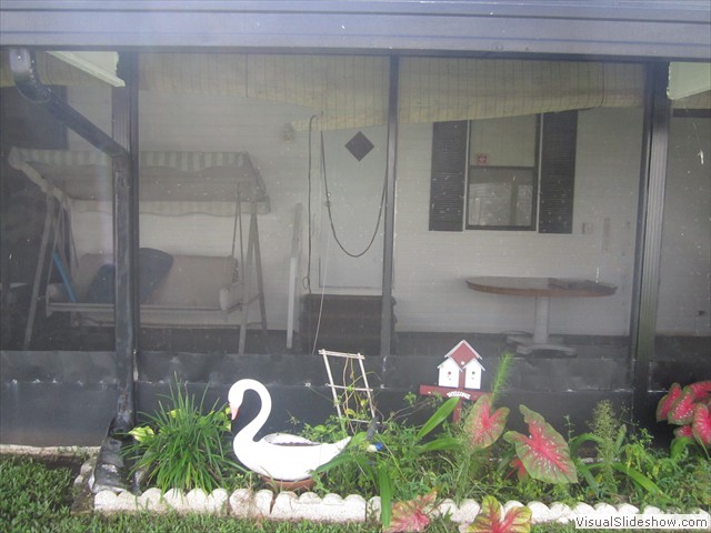 Lot_M-38_Screen Room outside view