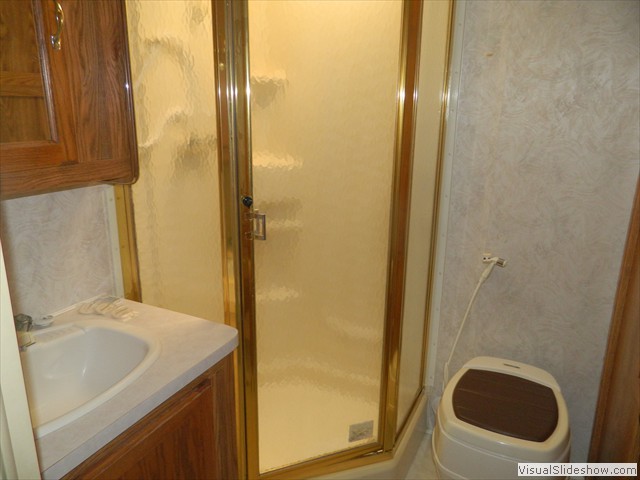 Lot_259_Bath